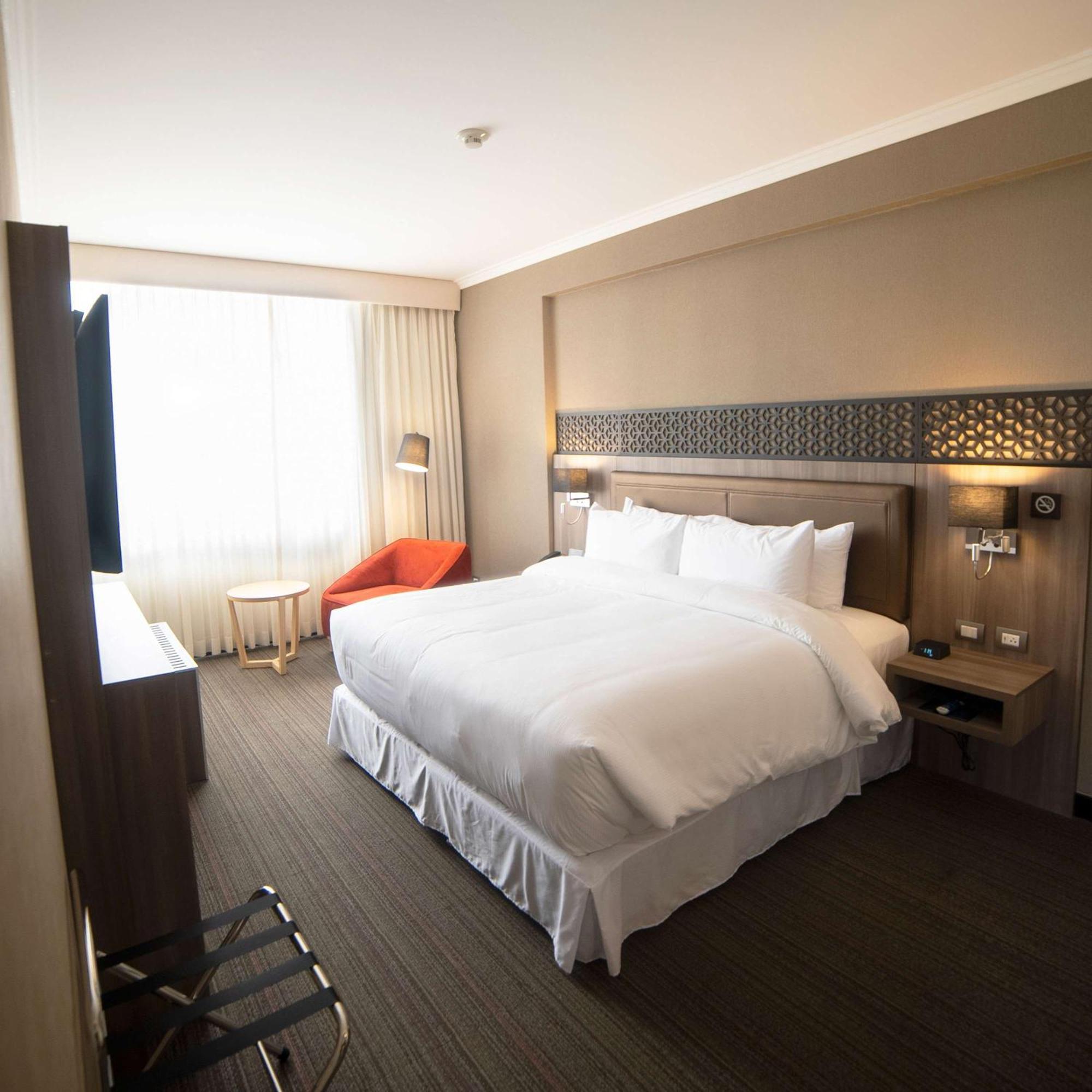 Doubletree By Hilton Trujillo Hotell Encalada Exteriör bild