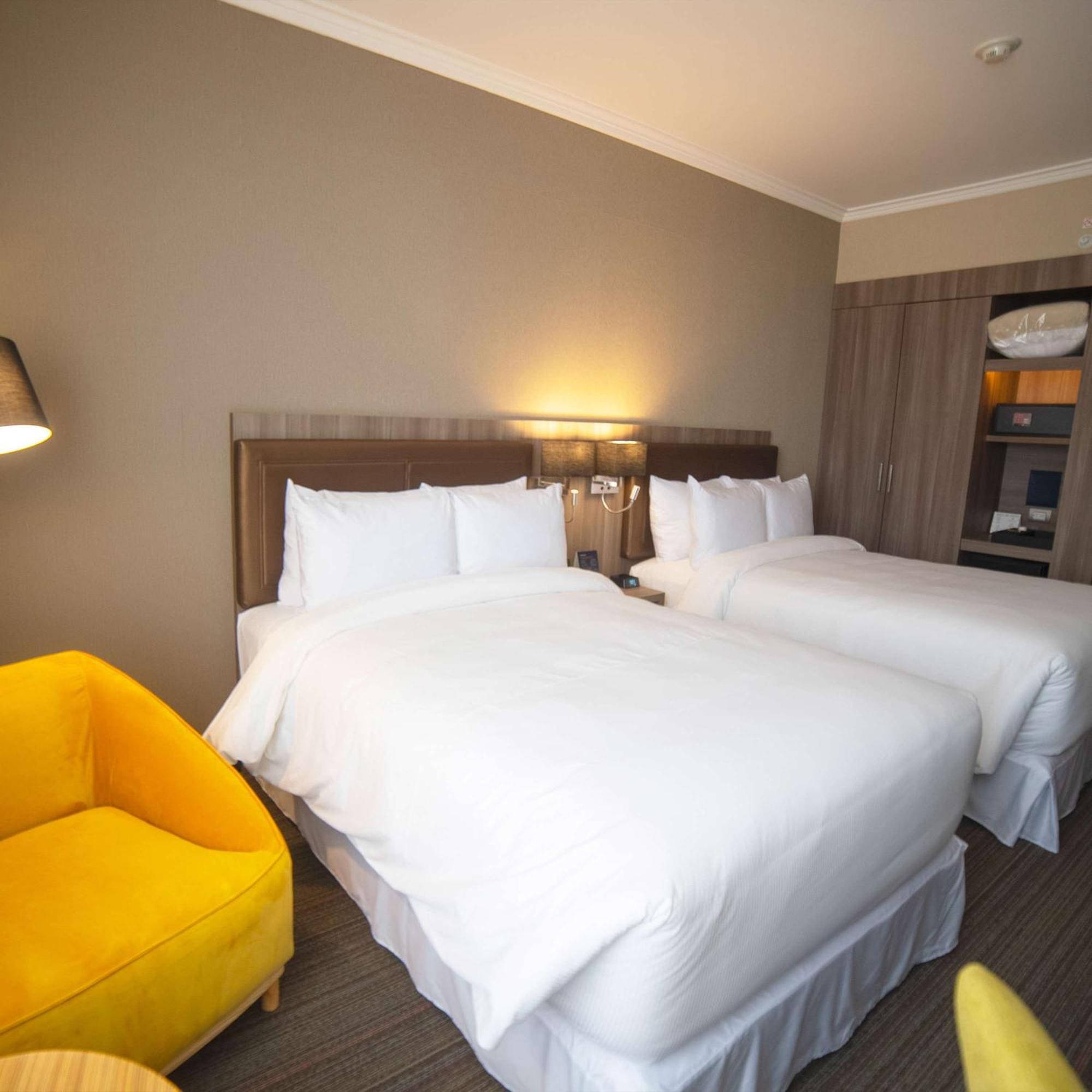 Doubletree By Hilton Trujillo Hotell Encalada Exteriör bild