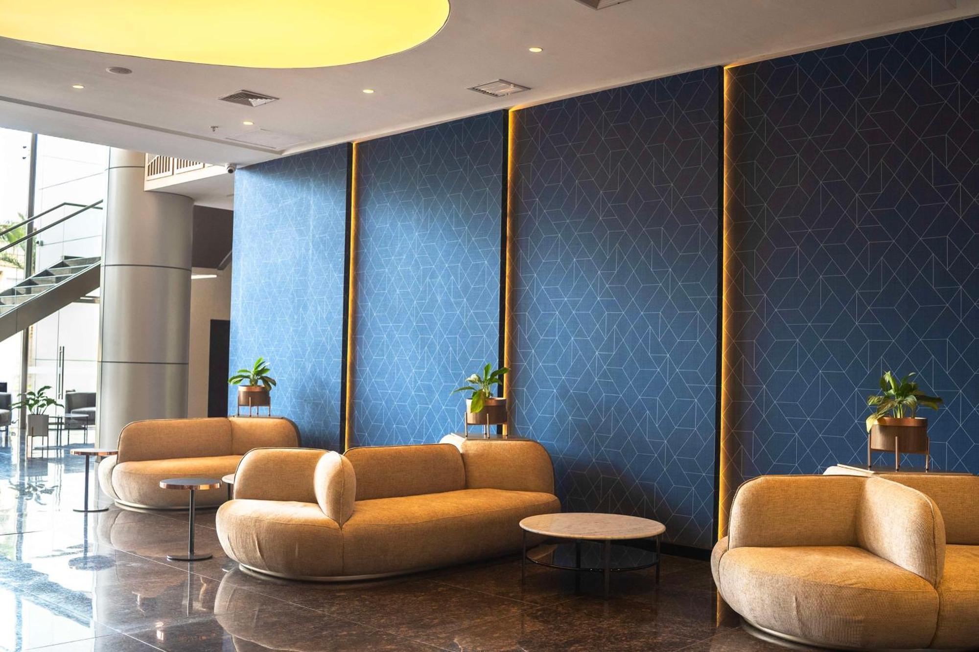 Doubletree By Hilton Trujillo Hotell Encalada Exteriör bild
